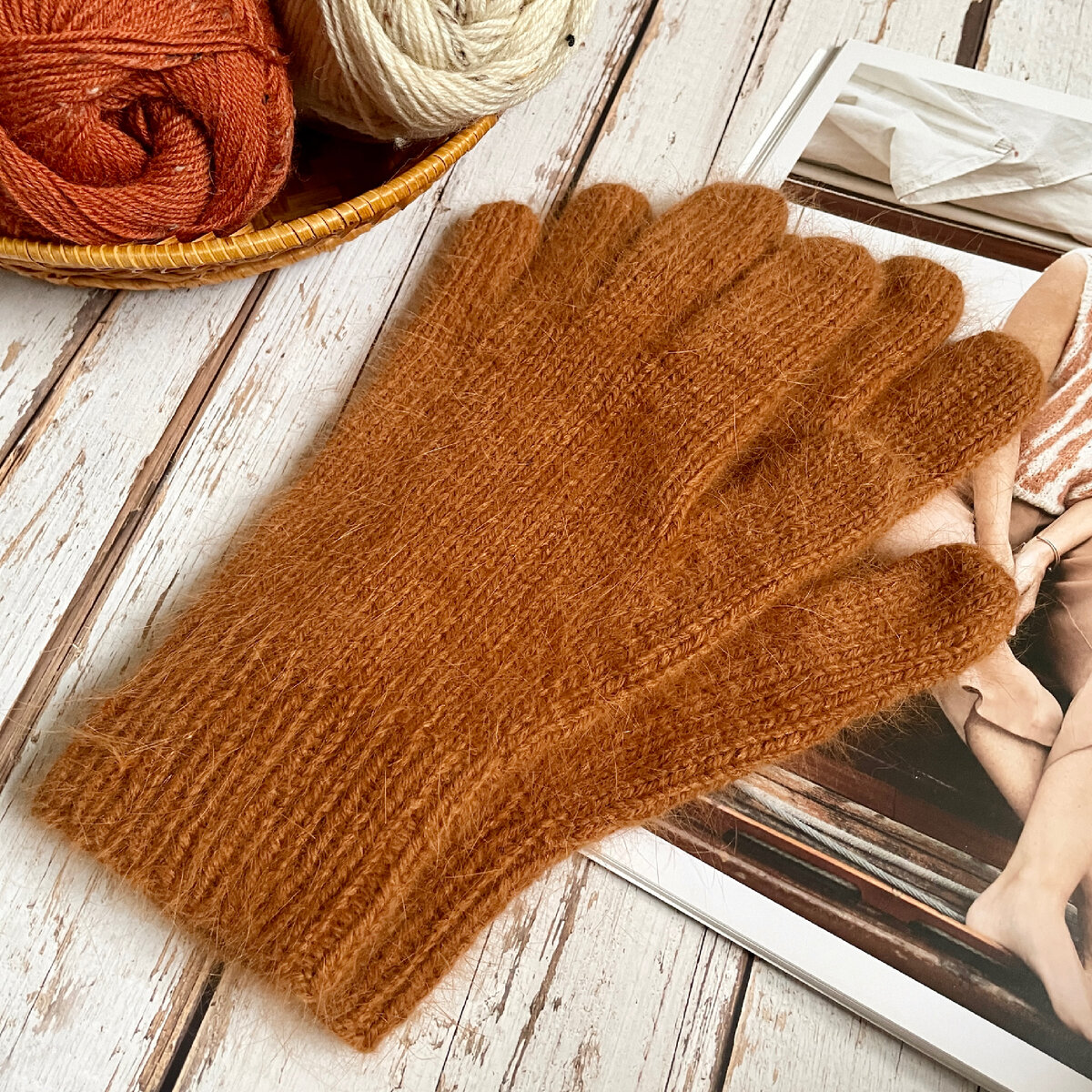 Перчатки Basiс - модель, фото и описание автора By-annike.ru