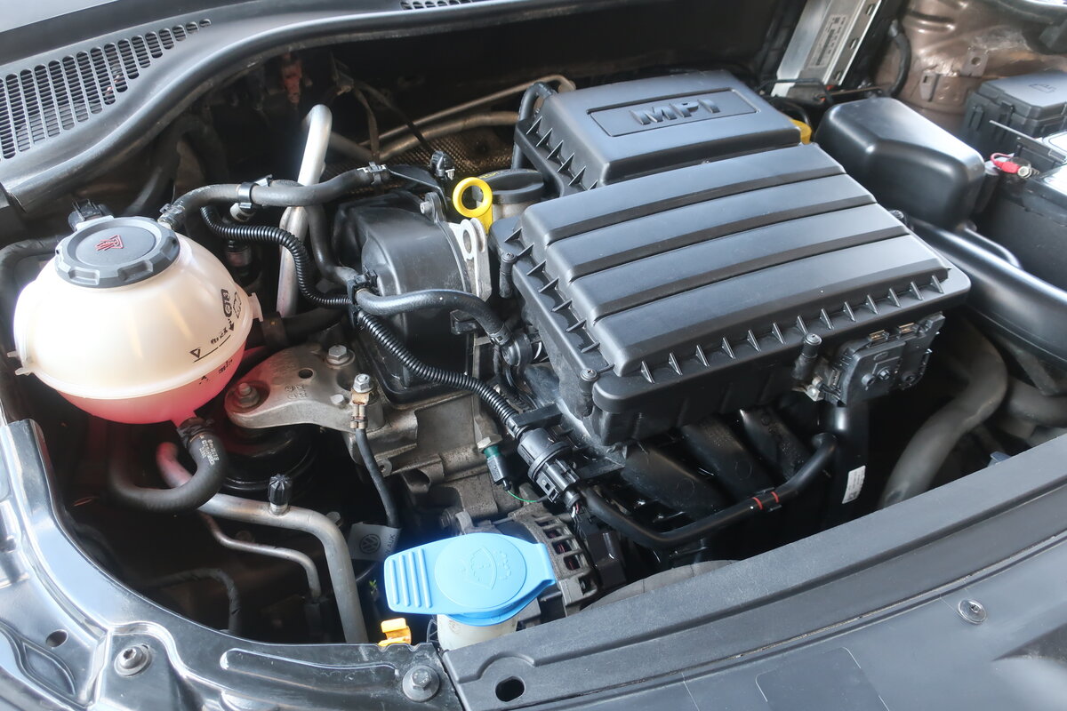 Двигатель шкода рапид 90 л с. VW Рапид 2018 фильтр 90л.с. Блок двигателя Шкода Рапид. Блок двиг Шкода Рапид. VW Рапид 2018 фильтр 90л.с SCT.