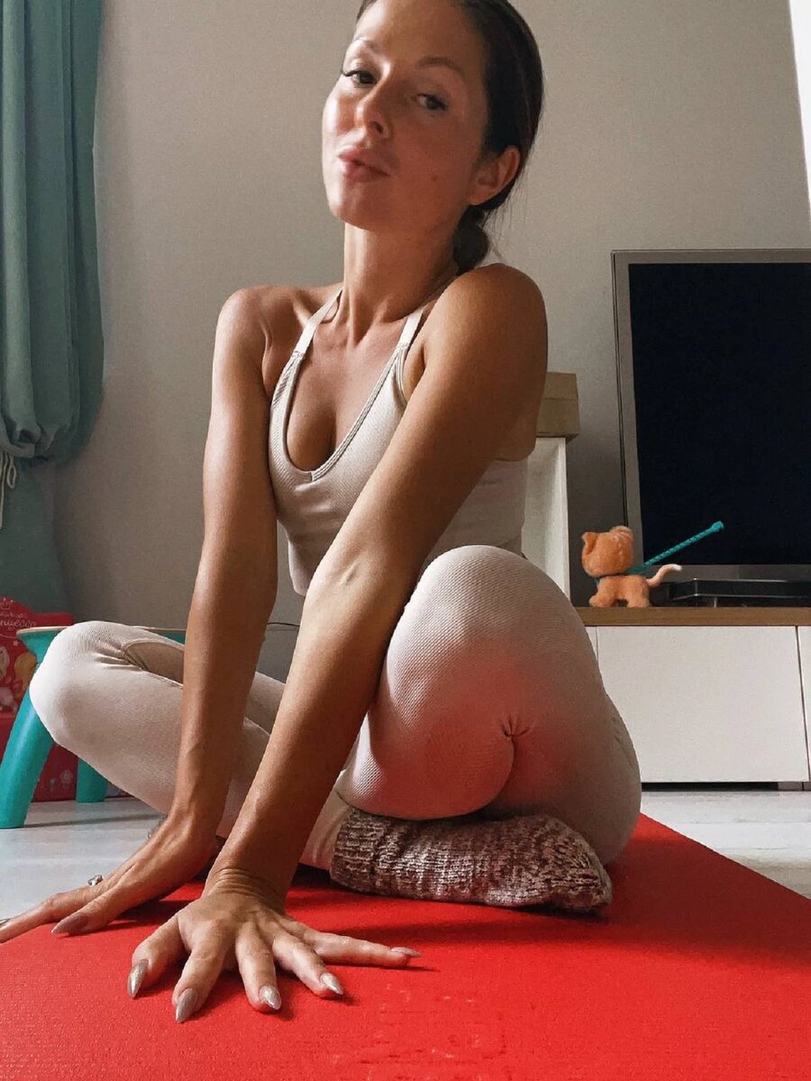 Нюша / Instagram* (принадлежит Meta*, она запрещена в России и признана экстремистской)