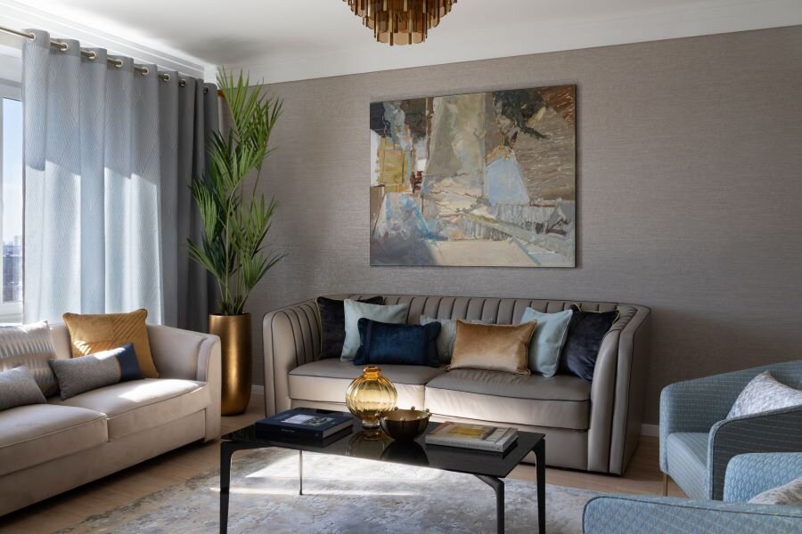 Картина Брюханова Сергея "Закинтос 9" над диваном