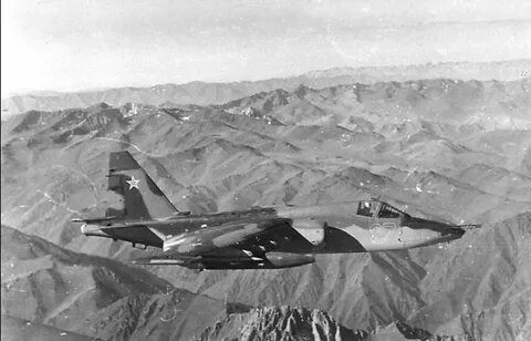 Су-25 в небе над Кандагаром