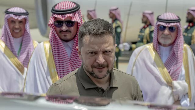 Арабы явно были счастливы, когда убедились что Зеленский наконец-то уезжает. Вероятность ещё одного визита этого человека в любую арабскую страну незначительно отличается от нуля...
