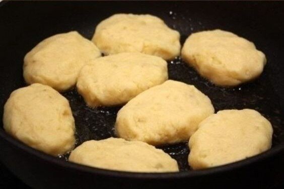 картофельные котлеты из пюре на сковороде