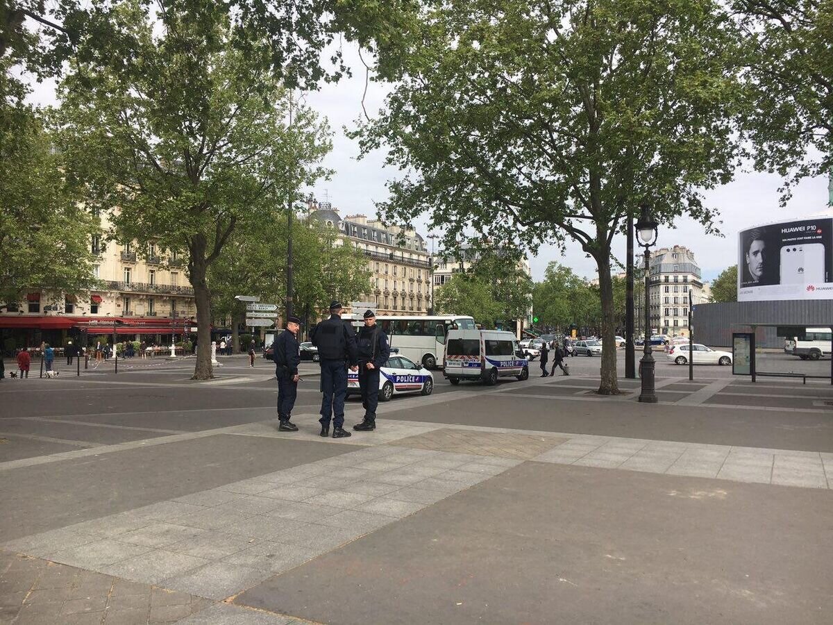    Фото с площади Бастилии, где запланирован массовый митинг против выборов "Ночь баррикад"© РИА Новости / Елизавета Исакова