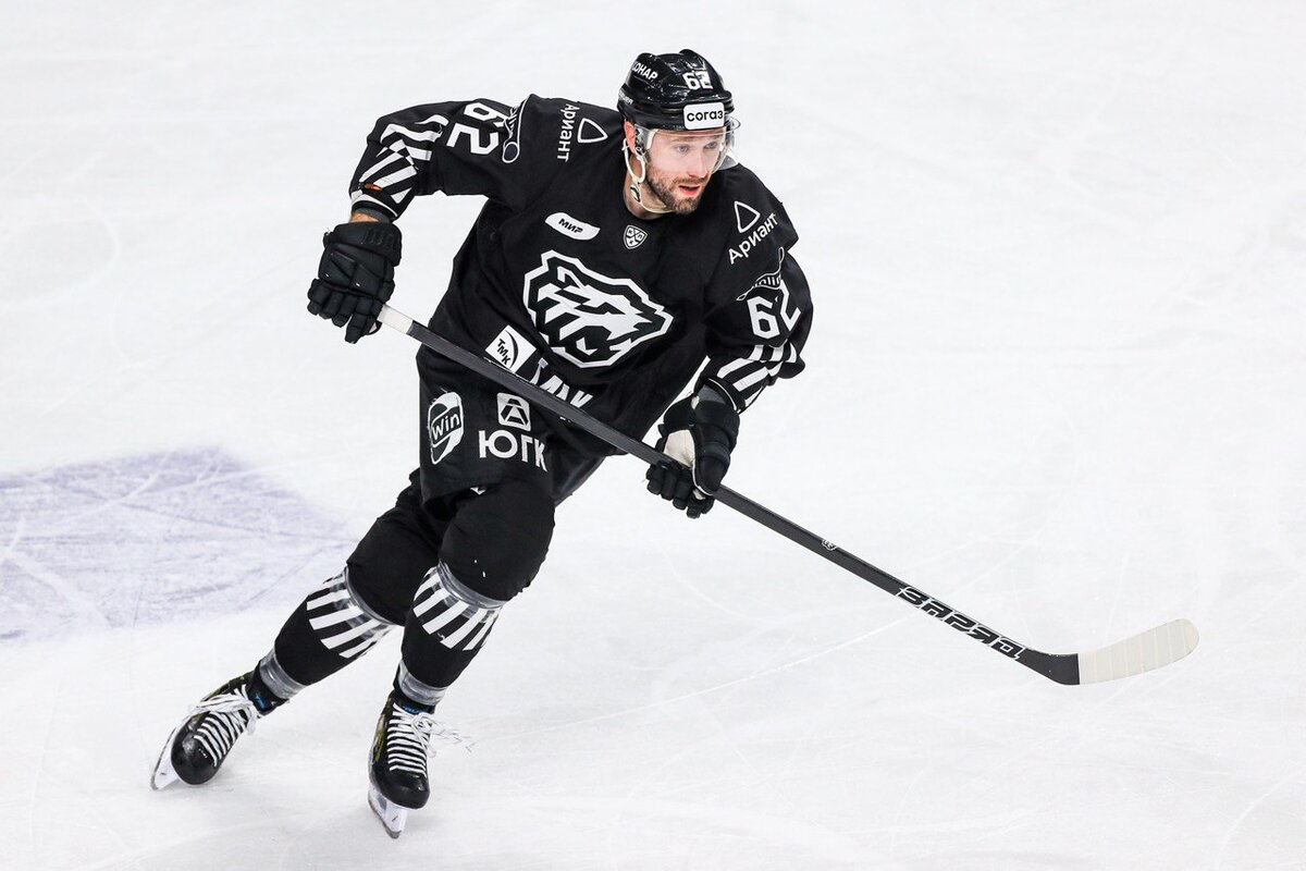 Пётр Хохряков: из «Трактора» в «Амур»