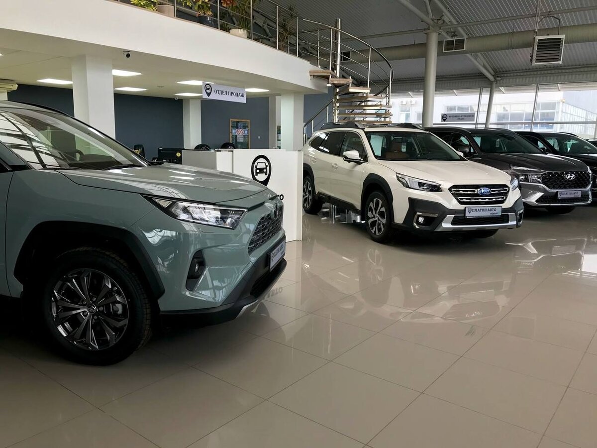 На каких автомобили платон. Toyota rav4 хаки. Toyota rav4 2019 хаки. Toyota rav4 цвет хаки. Тойота рав4 2020 хаки.