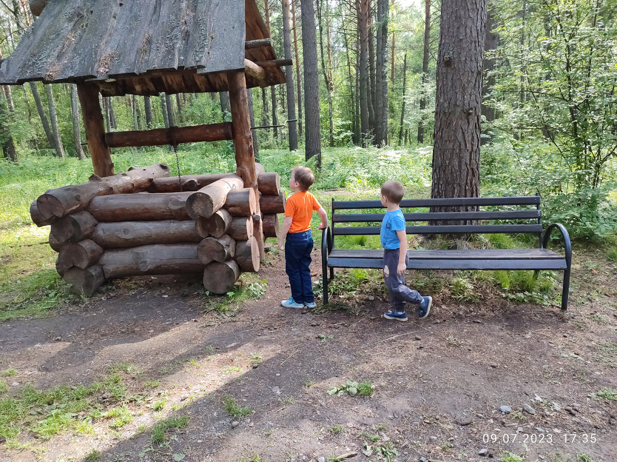 Отдохнули. Что, говорите? Минуты не прошло? Ну не знаю. Им хватило