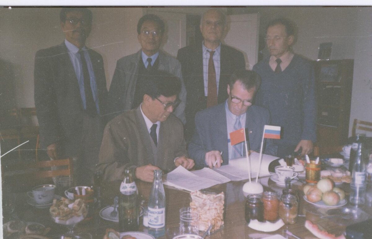 Китайская делегация в Дзержинске. 1992 год. Сотрудничество продолжается.