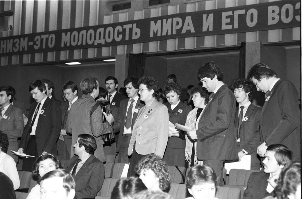 первый – октябрь 1986 года. первый – октябрь 1986 года. октябрь 1986. остров франца иосифа 1963 самолет разбился. экипаж ми 8 чернобыль.