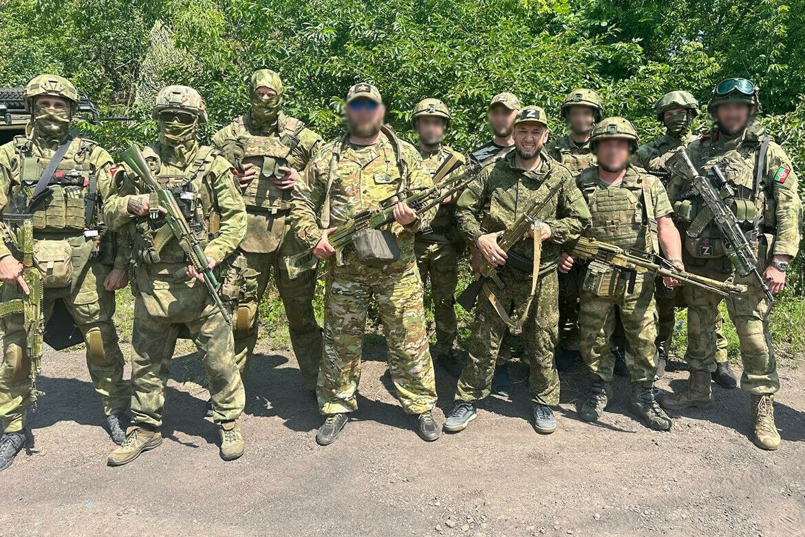 ​Фирдус Тямаев собирает гуманитарную помощь для участников СВО и отдает часть выручки на поддержку российских военных