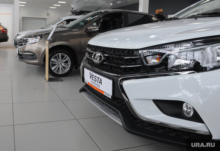    Решения Центробанка РФ ведут к росту цен на российские автомобили, считает депутат