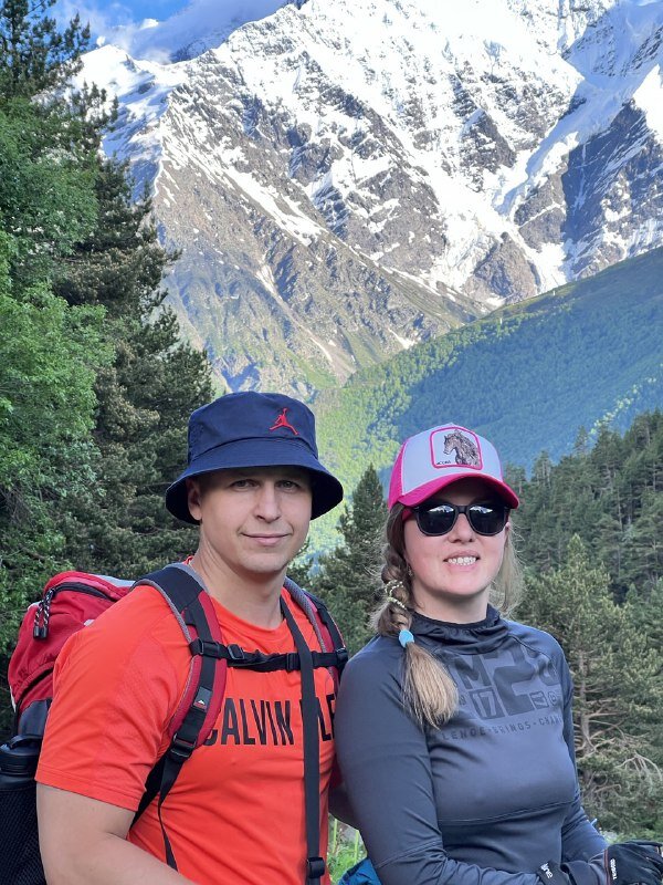 2400 м примерно