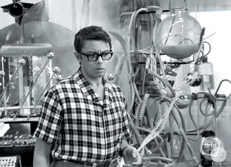 иван васильевич меняет профессию шурик с машиной времени. иван васильевич меняет профессию машина времени. машина времени иван васильевич. иван васильевич меняет профессию машина времени. машина времени из фильма иван васильевич меняет профессию.