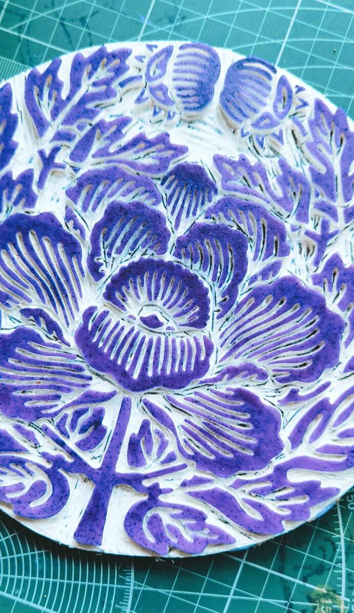 Линогравюра: штамп с пионом