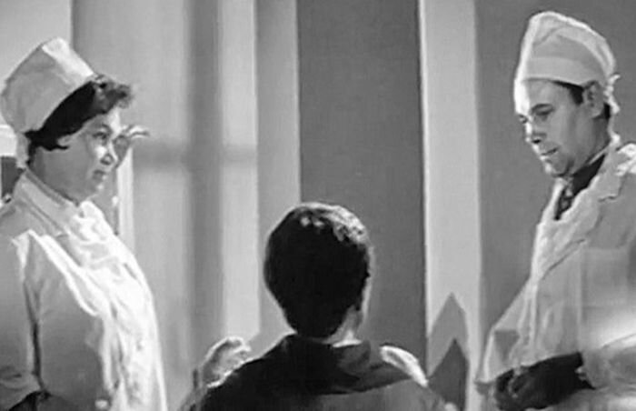 Александр Шмелёв в фильме «Скворец и Лира» . / Фото: www.wday.ru 
Источник: https://kulturologia.ru/blogs/110821/50348/