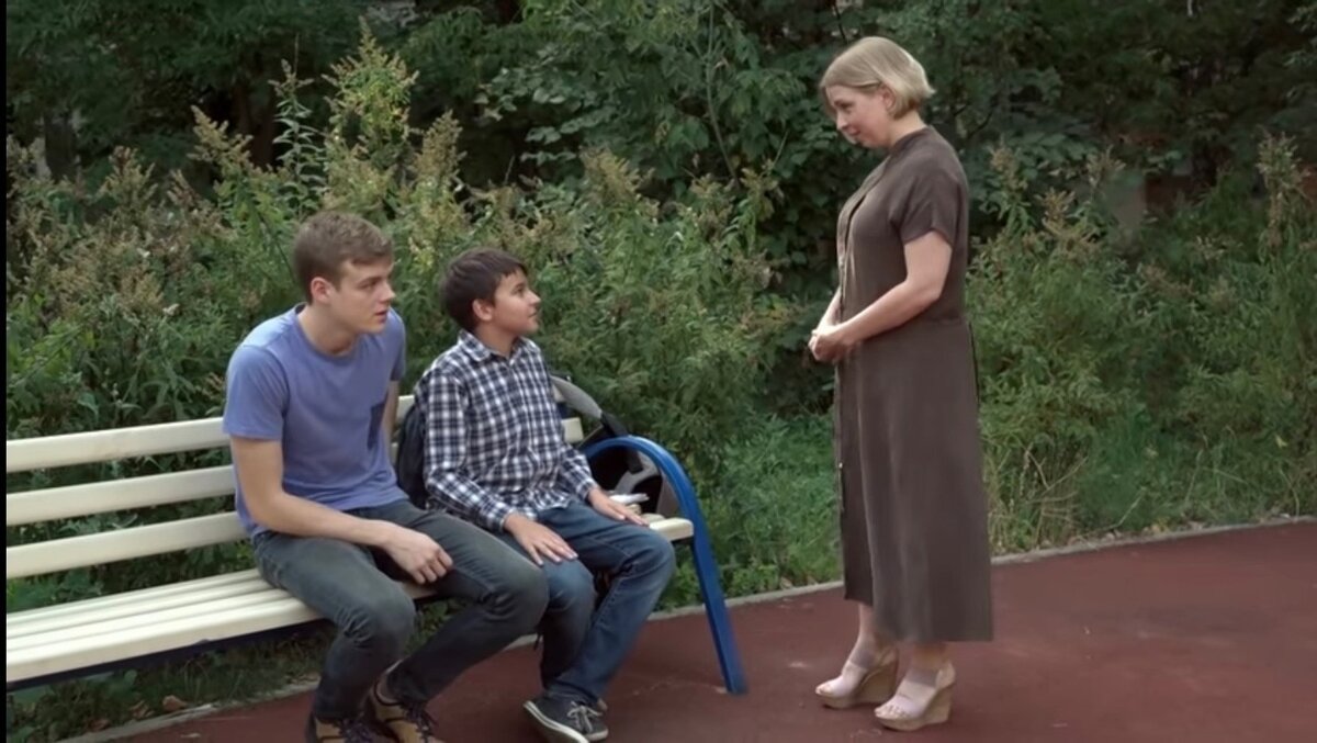 - Здравствуйте, а это кто? – женщина посмотрела на Матвея и улыбнулась.