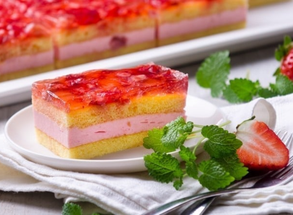 20 июля отмечается интересный сладкий праздник – Международный день торта (International Cake Day), посвящённый дружбе и миру между людьми, странами и народами.-6