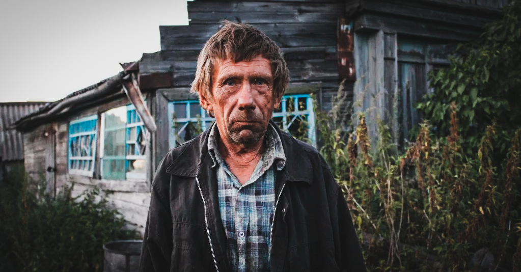 1987 год, Рязанская область, село Павловское. Их разбудил настойчивый стук в окно. Елена в темноте окликнула мать, кто бы это?