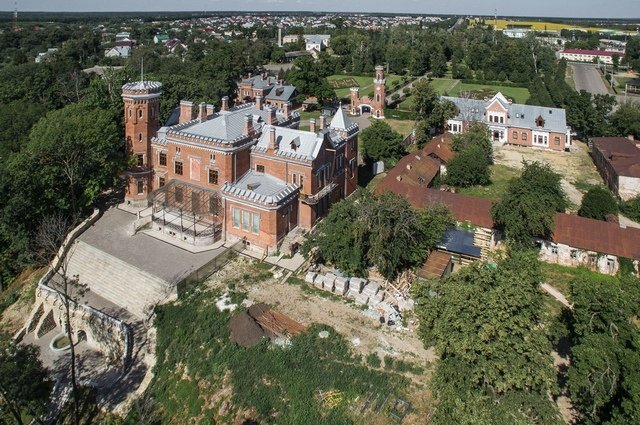   Зачем петербуржцам ехать из Гатчины в Воронеж?