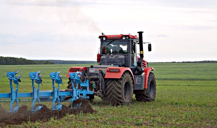    На Дне поля Челябинской области выявили лучших трактористов аграрной отрасли