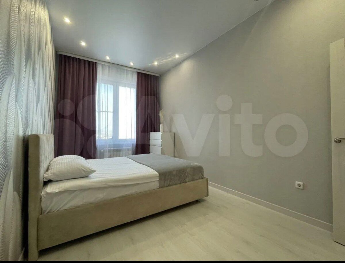 а можно так... Одна и та же комната.