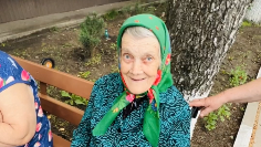 Панда в красных труселях 🐼🎈 | Бабушке 89 лет! И мы подарили для неё ...