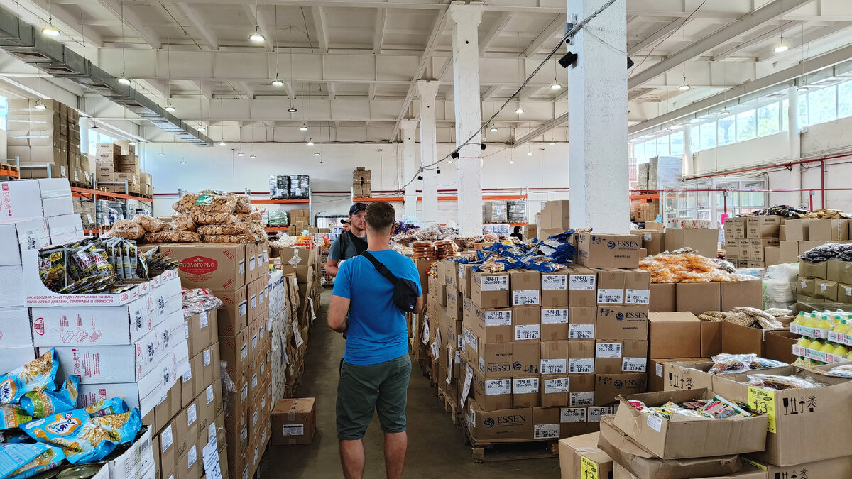 Сам Светофор, просторнее московских 