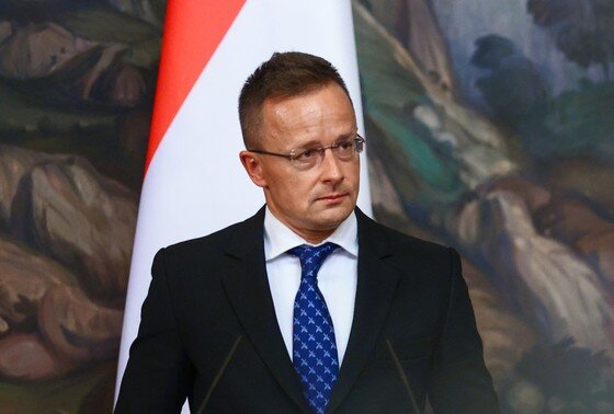    Петер Сийярто