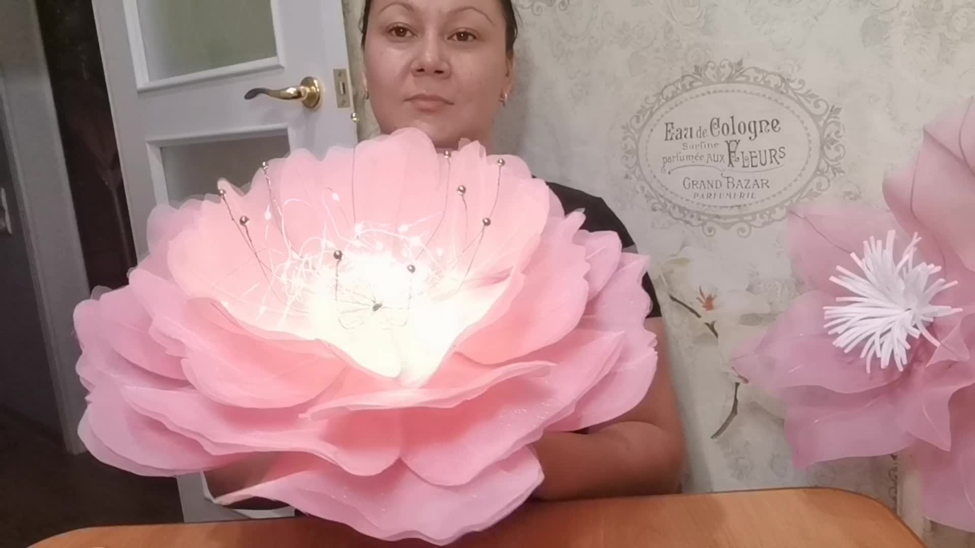 Ростовые цветы из органзы