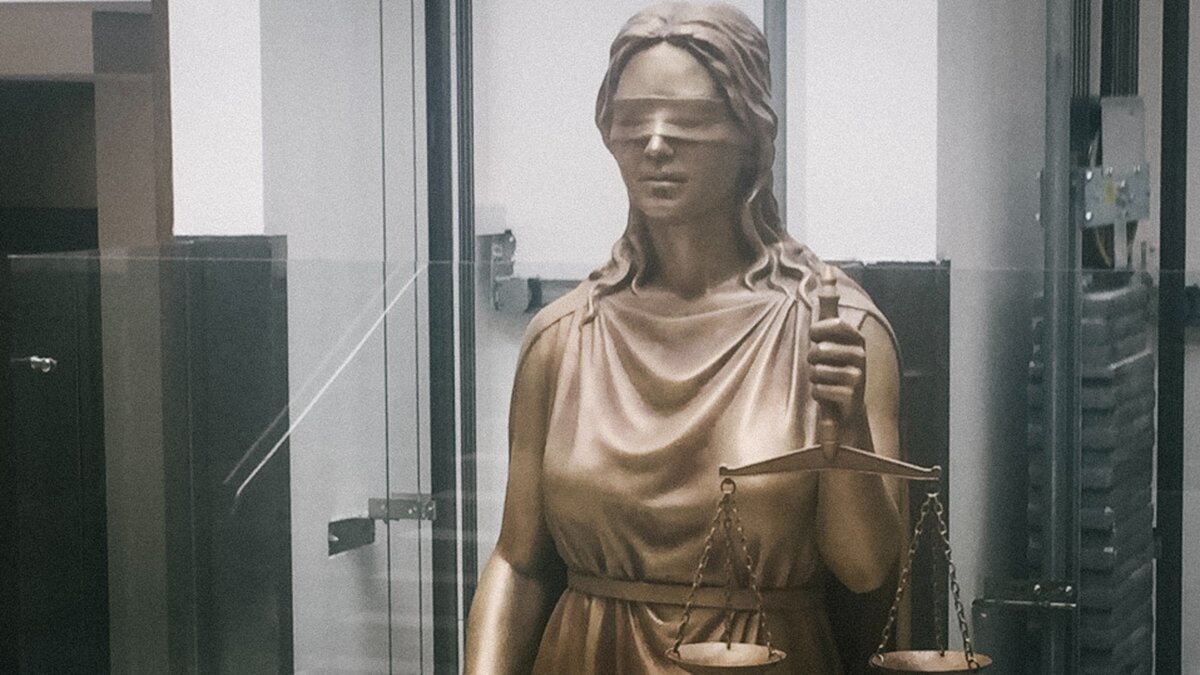     Прокурор утвердил обвинительное заключение по делу экс-мэра Владивостока Олега Гуменюка. Он обвиняется в превышении должностных полномочий.