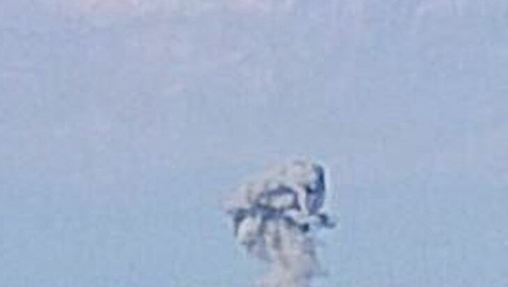 Беспилотник нефтебаза. Сбитый беспилотник всу в ростовской области. В джанкое упал беспилотник. Сбитый турецкий беспилотник в сирии. Сбитый беспилотник в небе.