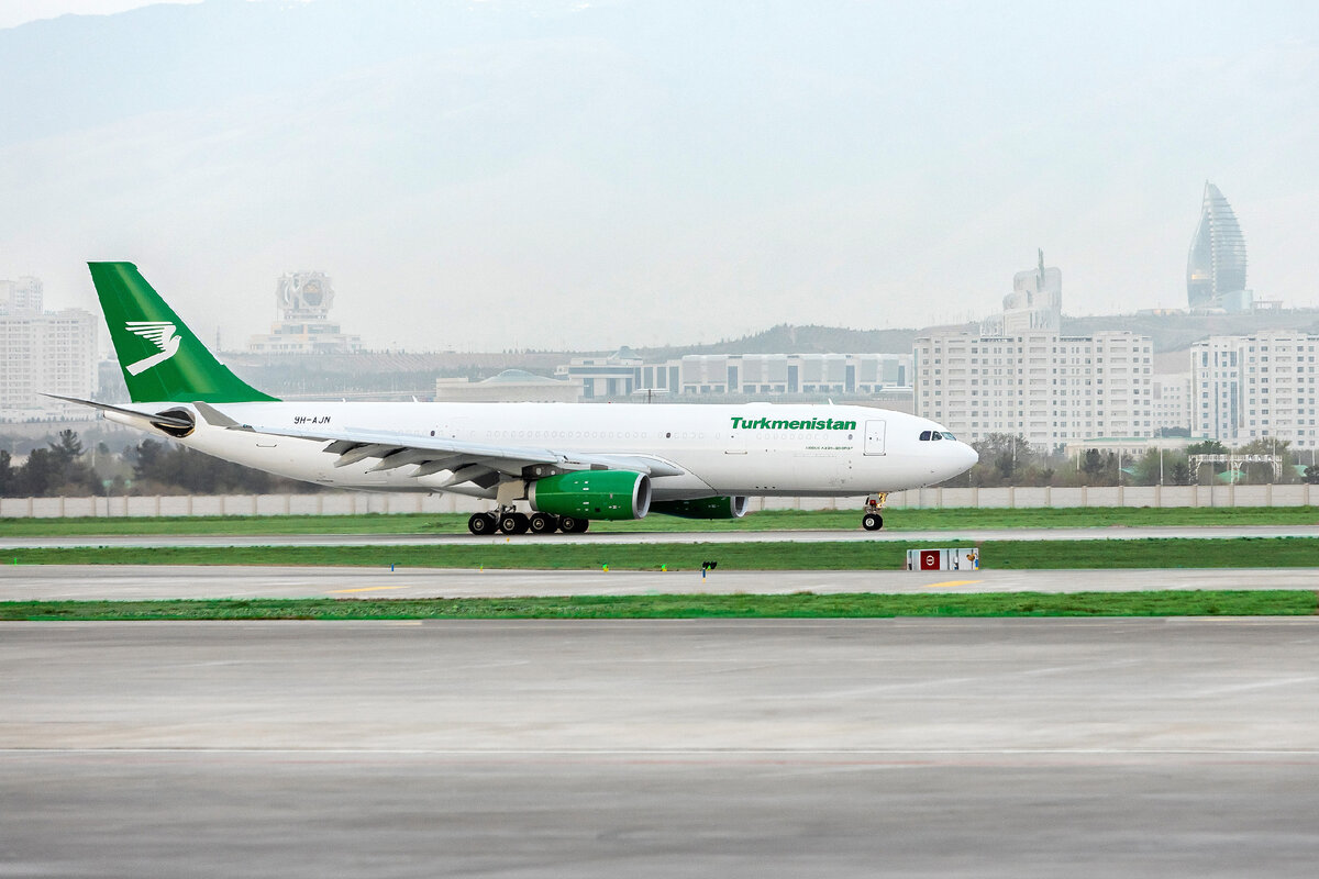 Москва туркмения. Turkmenistan Airlines. Туркментелеком. Airbus a330-200 Southwind Airlines.