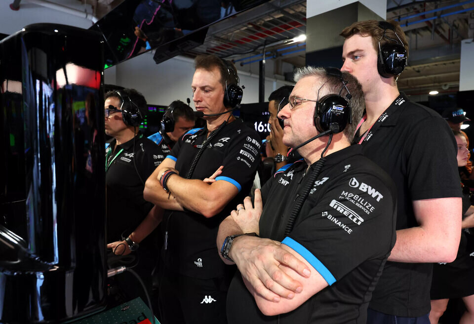    «Пришёл в Ф1 с таким высокомерием». Алексей Попов раскритиковал экс-главу AlpineAlpine