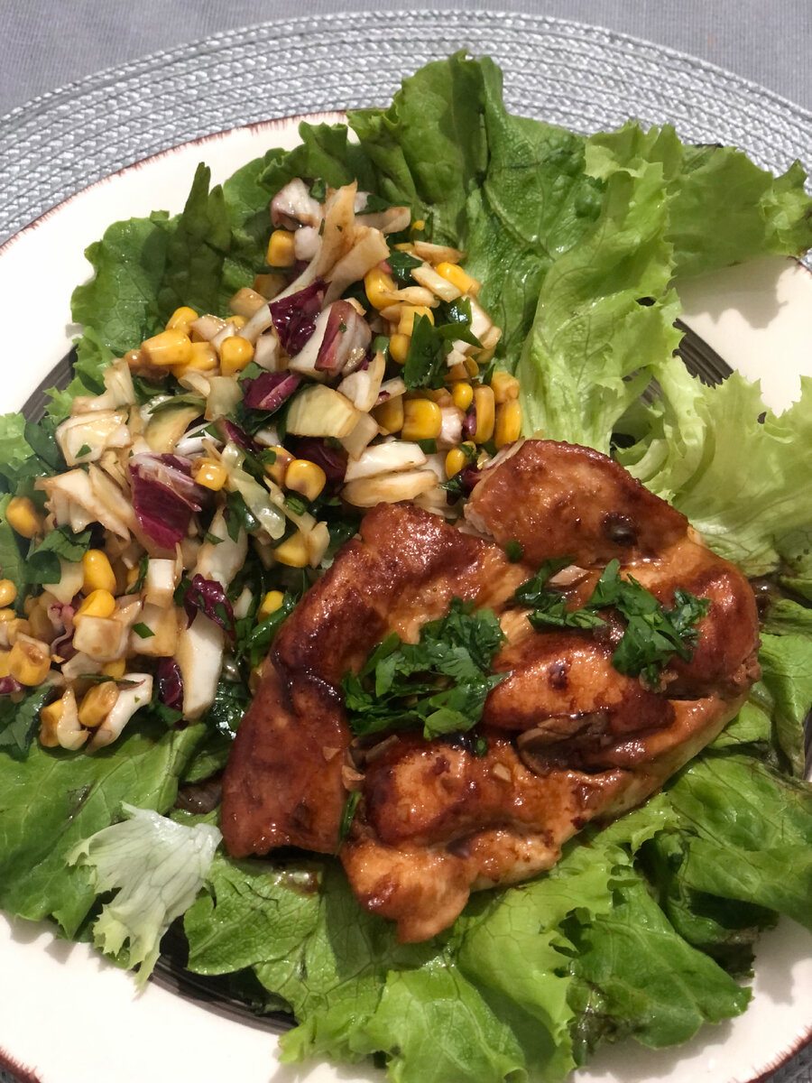 Салат с куриным филе