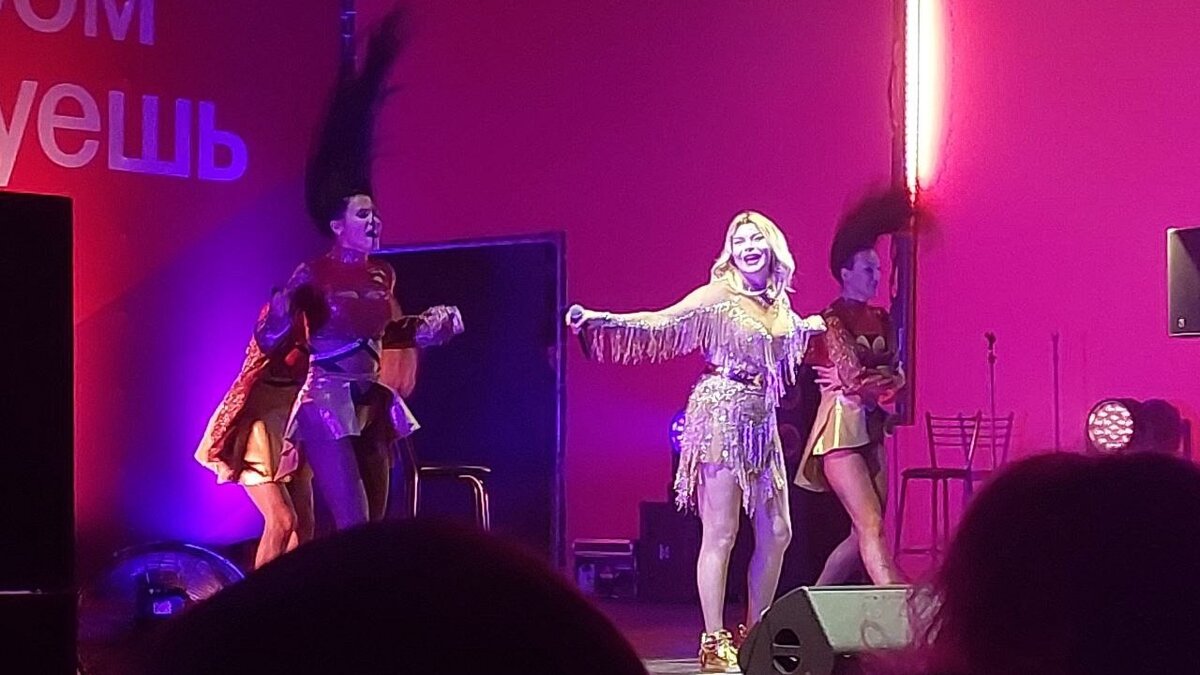 Певица лихо отплясывала в Нижнем Новгороде (фото из открытых источников)