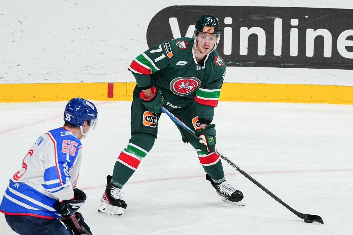 ​Дебют Евгений Свечникова за «Ак Барс» выдался неоднозначным, как и следовало ожидать. Фото: ak-bars.ru