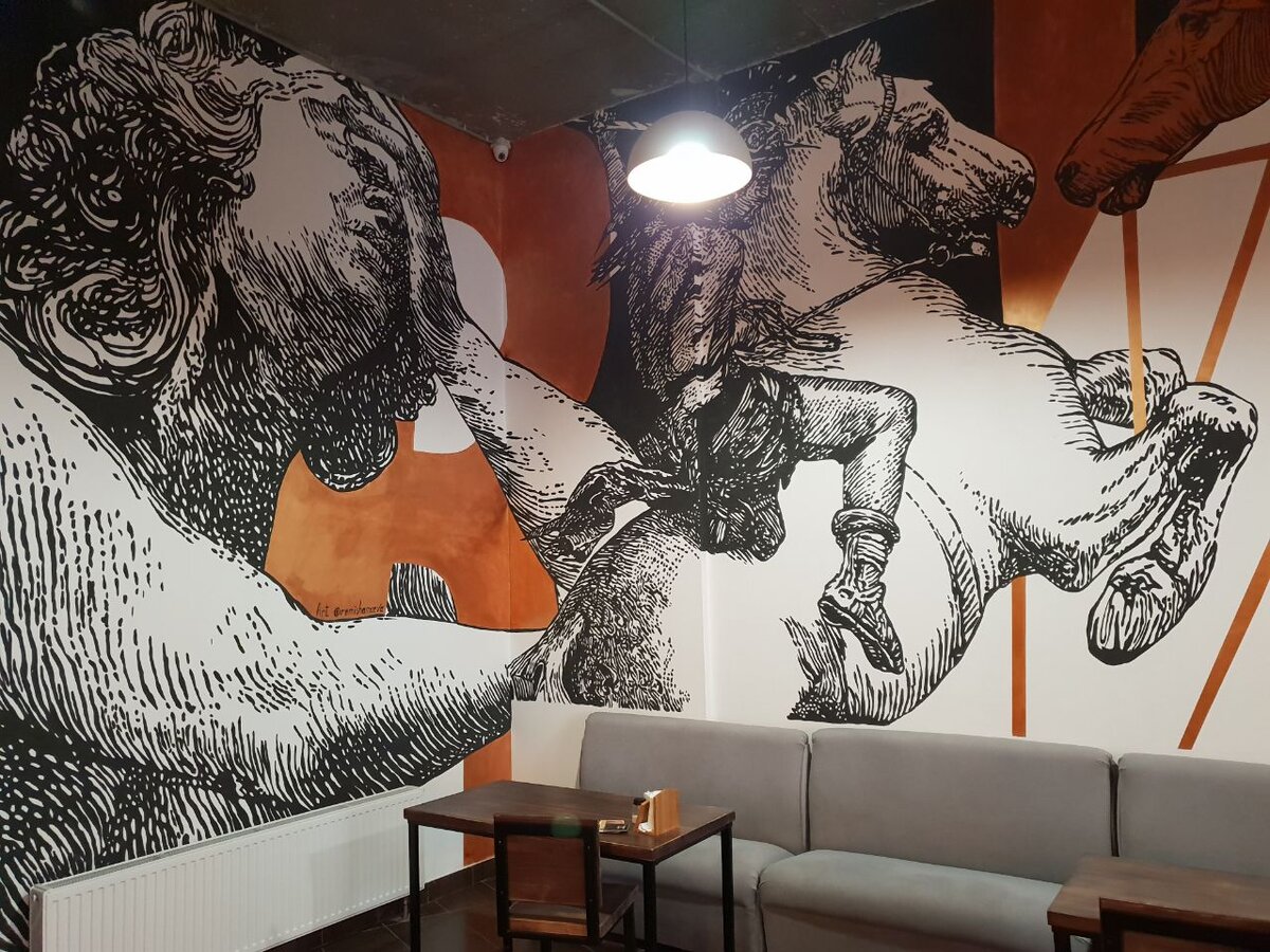 Панно как бы предупреждает о похмелье после злоупотребления