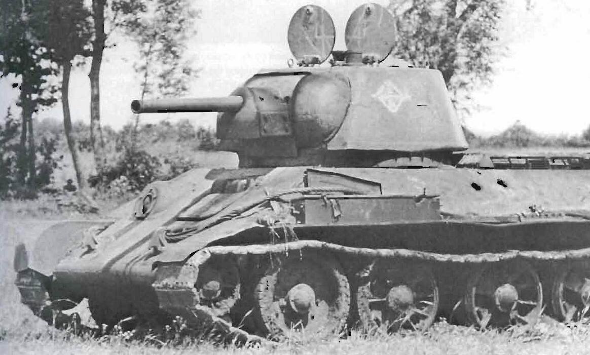 Советский танк 1943 года. Т 34 76 1942. Т-34-76 УЗТМ 1943. Т 34 76. Т-34/76 обр.1943.