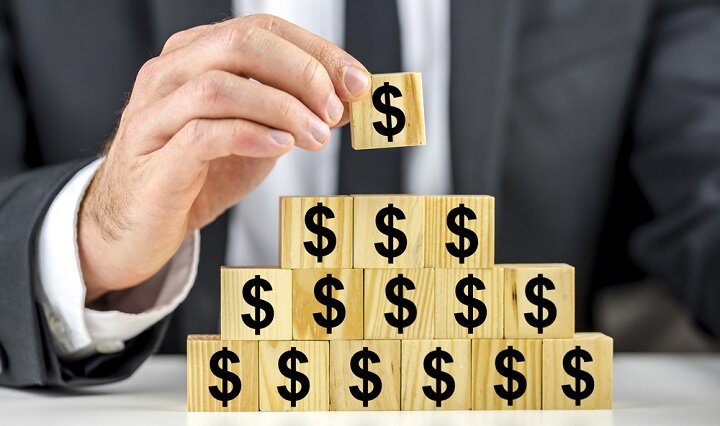 
Для большинства жителей России словосочетание «финансовая пирамида» стало синонимом слову «обман». Впрочем, не спроста - достаточно вспомнить миллионы обманутых вкладчиков таких пирамид как: АООТ «МММ», Властилина, «Интвей». Из-за деятельности подобного рода организаций люди зачастую путают понятие «финансовая пирамида» с инвестиционными фондами, партнерскими программами, и с самим понятием «финансовый рынок». 