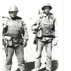 Начальник автомобильной службы полка майор Даткаев Анатолий со своим помощником Вадимом Деревягиным.