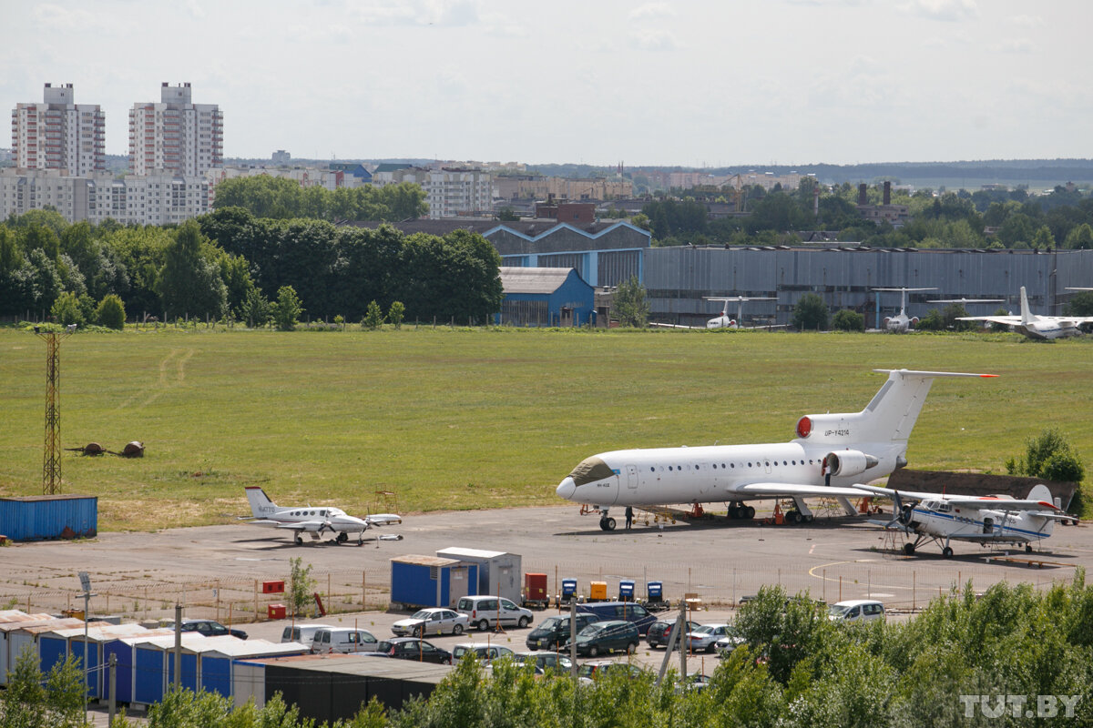 Минск 1. Аэропорт Минск-1. Фотографии аэропорта Минск 1. Фото военного аэропорта в Минске.