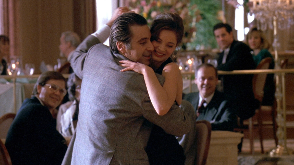 "Запах женщины" (Scent of a Woman, 1992) – ремейк фильма 1974 года.