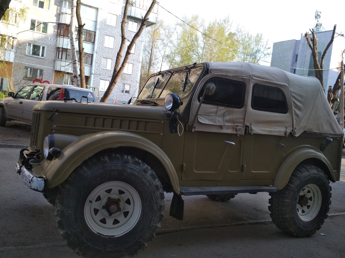 Пора в дорогу старина, подъем пропет... Тачка после 9 мая блестела как у кота яйца, вызывая оглядки и восхищение у местных рановстающих пенсионеров, как обычно прущихся куда-то с тележками и сумками.