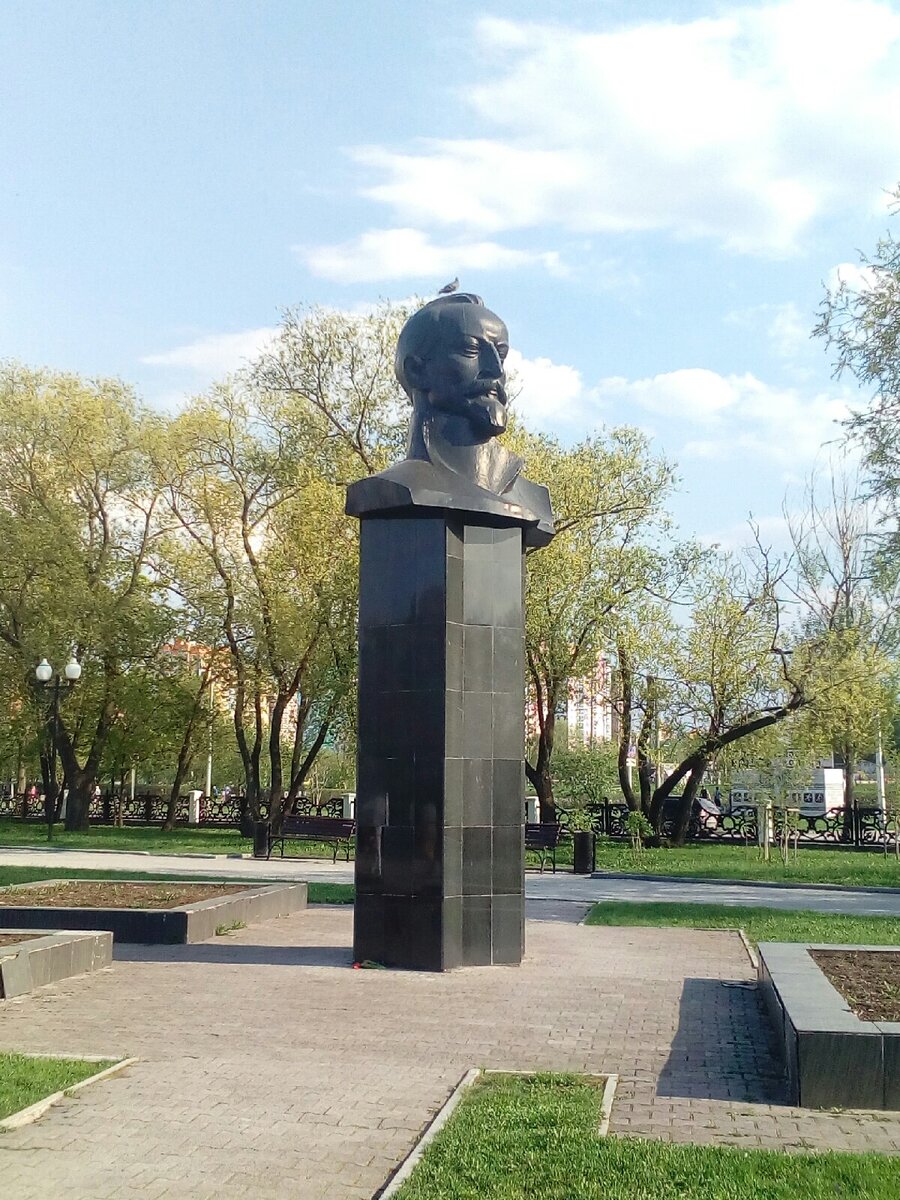 Бюст Феликса Эдмундовича