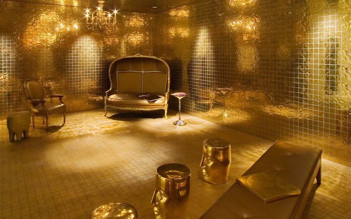 Еще в начале этого десятилетия, чем активнее люди пользовались  Есоцсетями, тем они были более продвинутыми, современными, осведомленными, общительными. Сегодня же социальные медиа превращаются в место ухода от реальности, депрессии и скуки. 