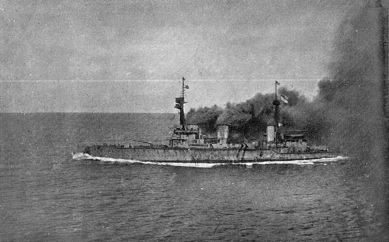 Линейный крейсер «Инвинсибл» во время погони