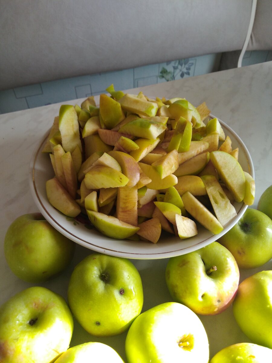 Вкусные яблоки