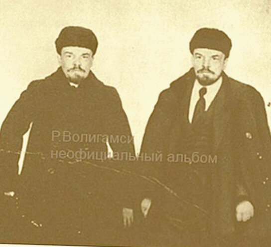 Братья во время революции