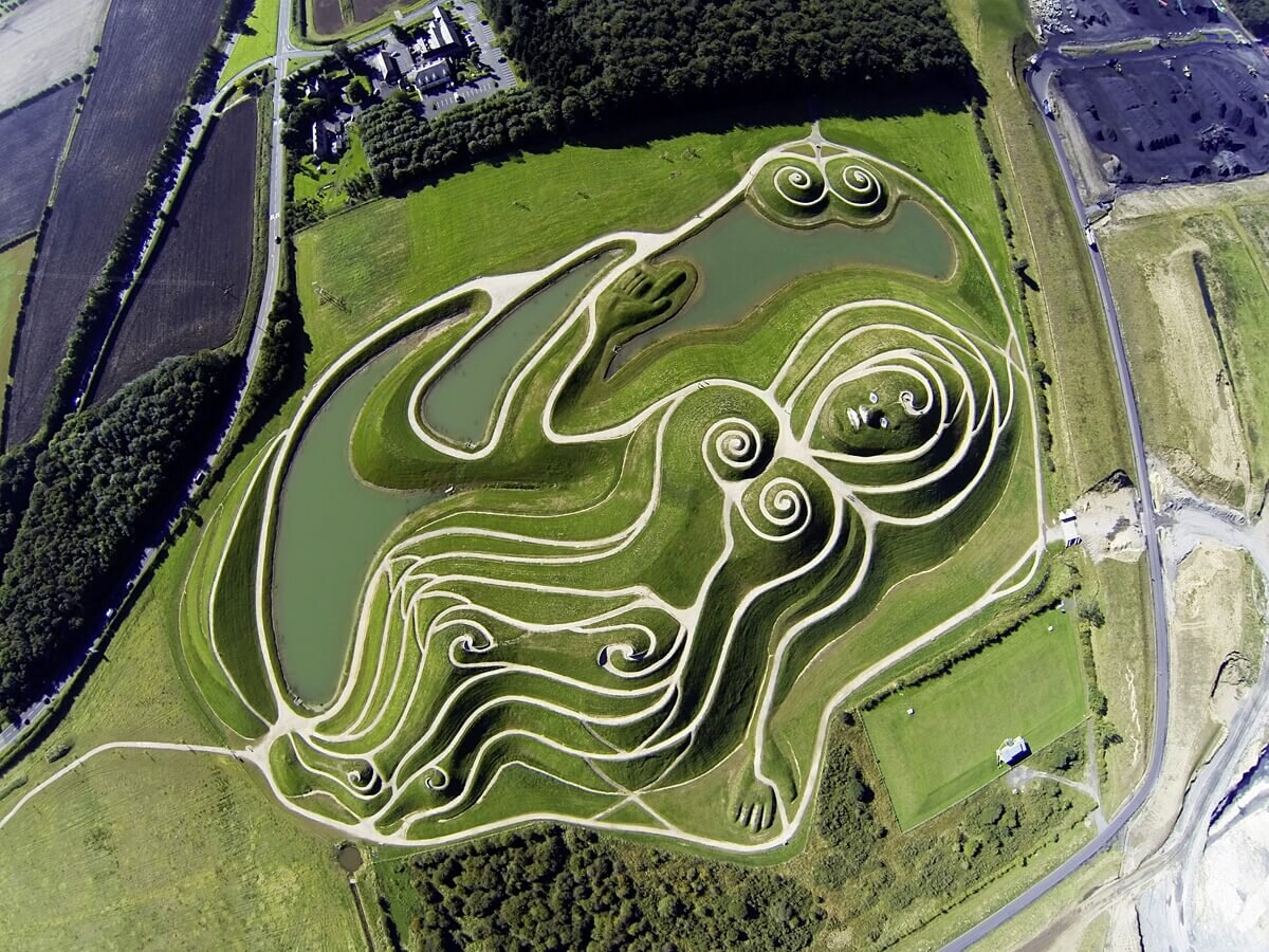 Ч. Дженкс. Сад космических размышлений! Фото с Яндекс КАртинки