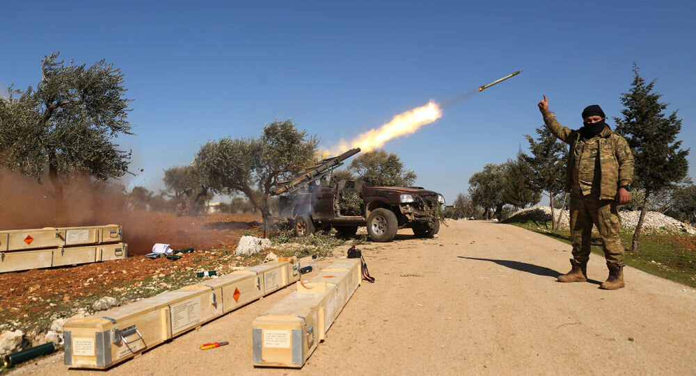 Запуск ракеты боевиков по правительственным войскам